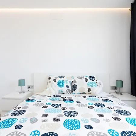 Oceanfront Apartment *