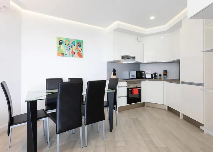Oceanfront Apartman