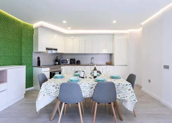 Oceanfront Apartman