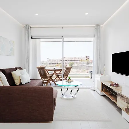 Oceanfront Апартаменты Адехе