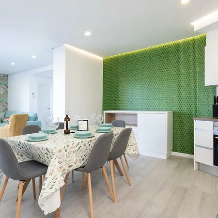 Oceanfront Адехе