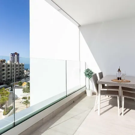 Oceanfront Апартаменты *