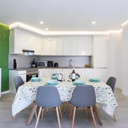 Oceanfront Апартаменты