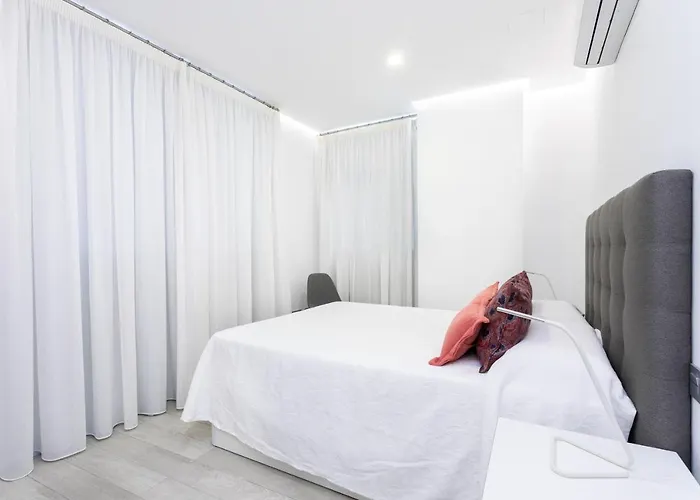 Oceanfront Apartment *